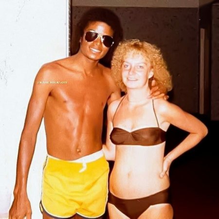 Майкл Джексон голый фото