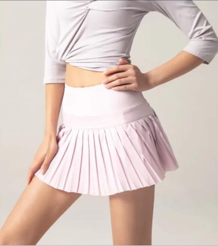 Короткая теннисная юбка