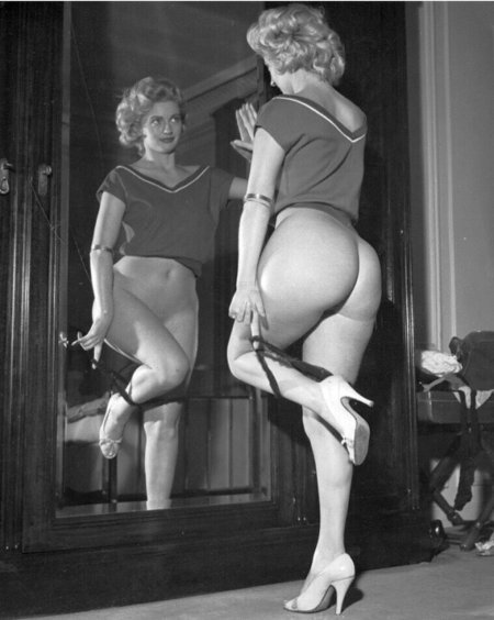 Винтажные большие попы