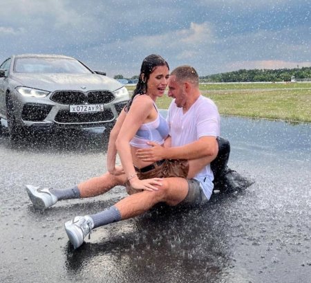 Михаил Литвин блоггер голый