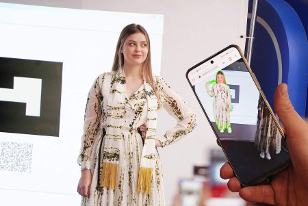 Цифровой показ мод