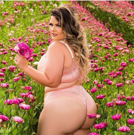 Аманда Роуз плюс сайз