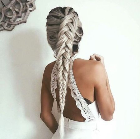 Прически с косичками