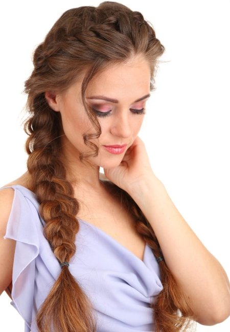 Прически с косичками