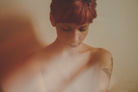 Голые женщины с короткой стрижкой