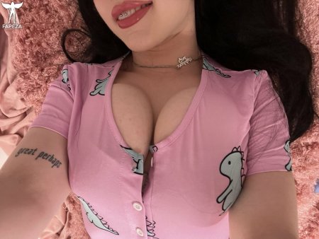 Лара Роуз слив