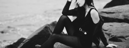 Девушки брюнетки в чб