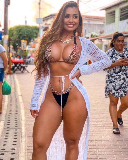 Белла Арауджо бразильская модель