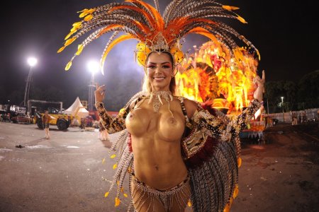 Голые бразильянки Brazilian Carnival 2020
