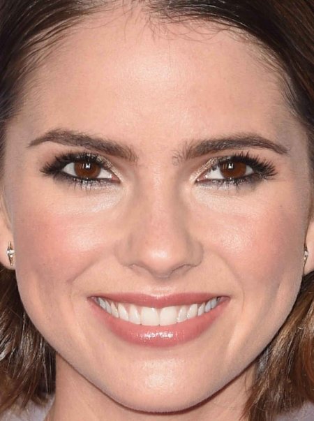 Шелли Хенниг глаза