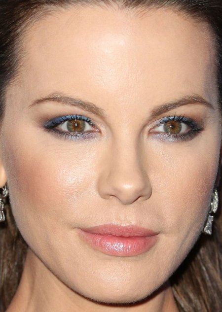 Кейт Бекинсейл макияж