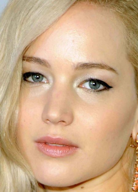 Блейк Лайвли нависшее веко