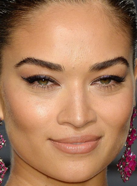 Джиджи Хадид нависшее веко
