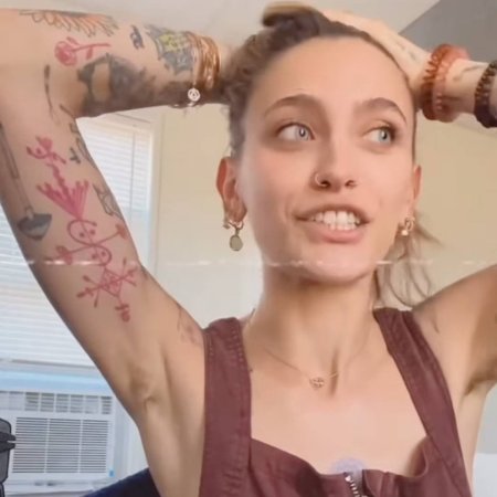 Пэрис джексон