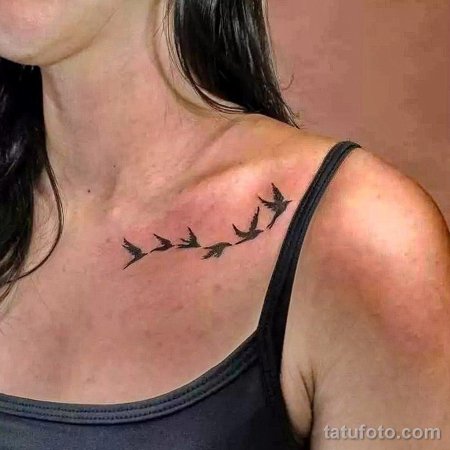 Тату на ключицах для девушек