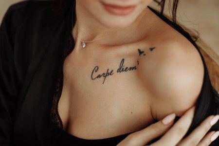 Татуировки надписи