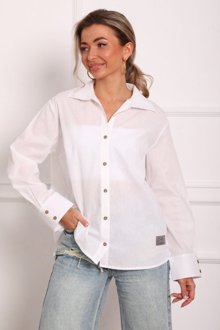 Белая женская рубашка