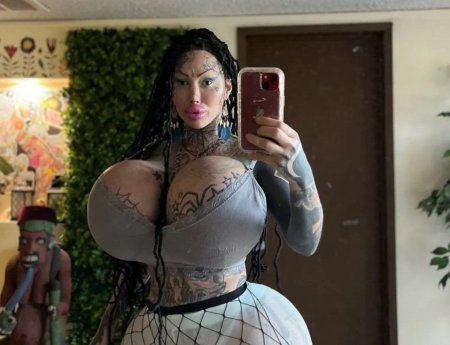 Канадская фрик модель Мария Магдалина