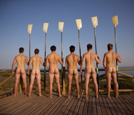 Как выглядит голый человек