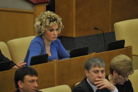 Мария максакова в думе