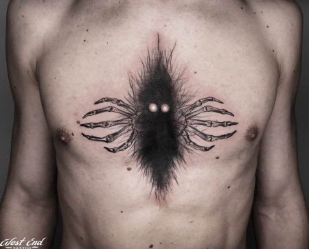 Тату паука на шее