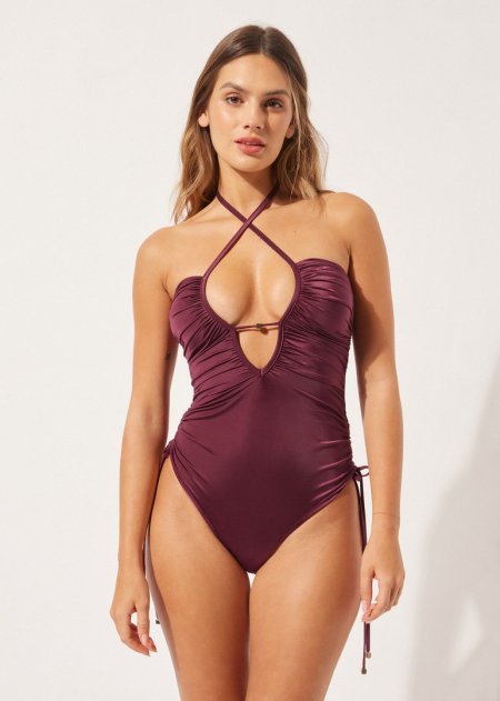 Женские слитные купальники