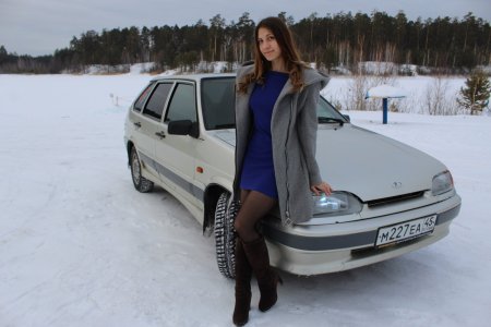 Ваз 2114 с девушкой