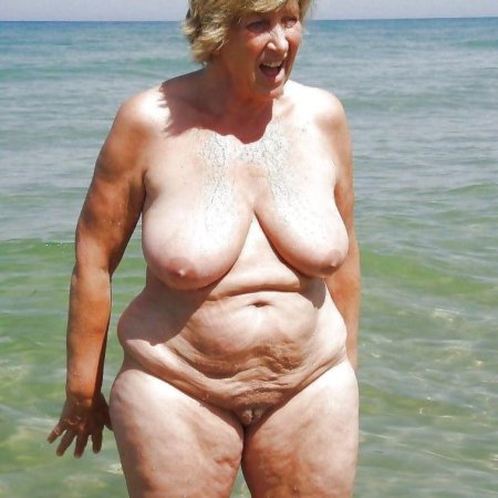 Старушки нудистки на пляже