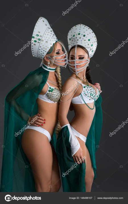 Порно в кокошниках