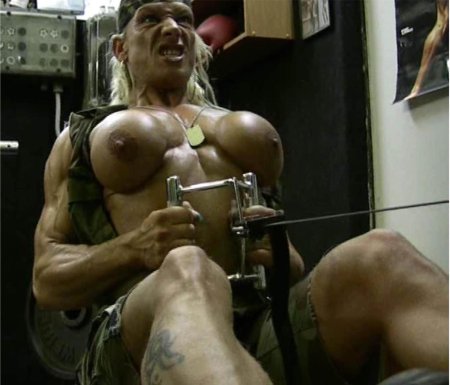 Порно накаченная девушка