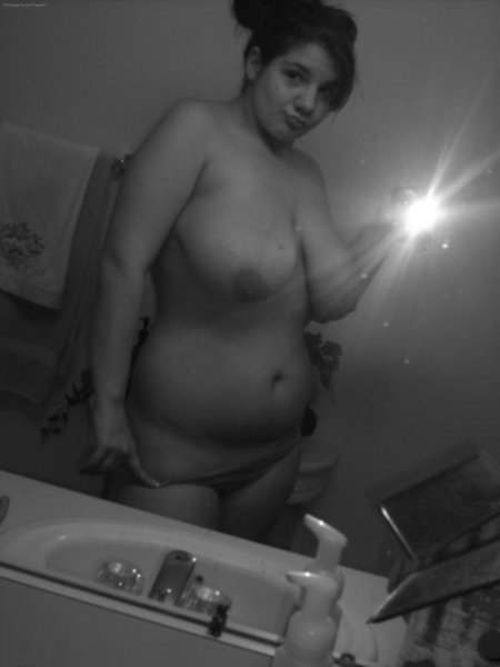 Молодая толстушка порно