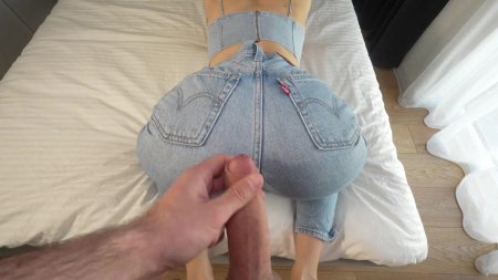 В джинсах порно