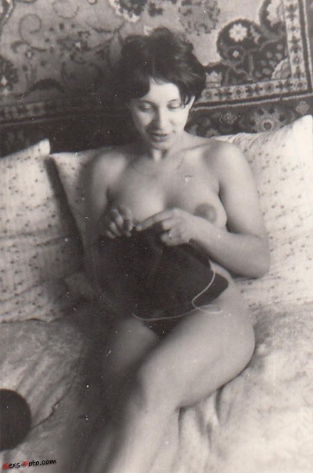 Голая советская женщина