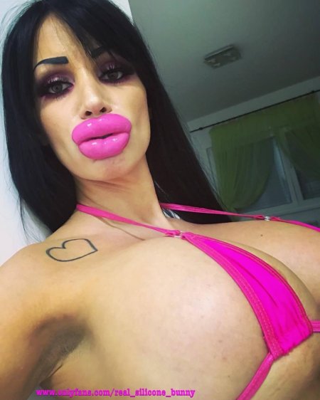 Порноактрисы с накачанными губами