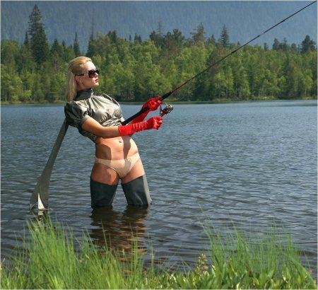 Голые девчонки на рыбалке