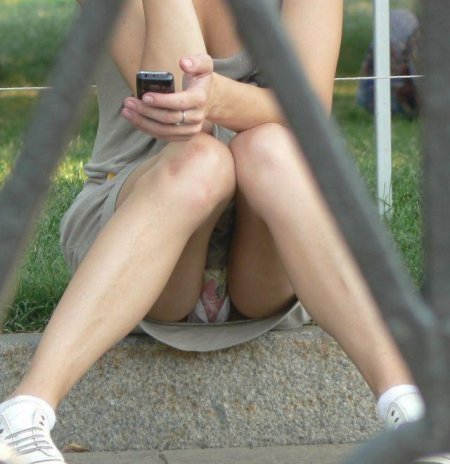 Девушка засветила трусики