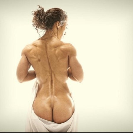 Накаченная спина у девушек