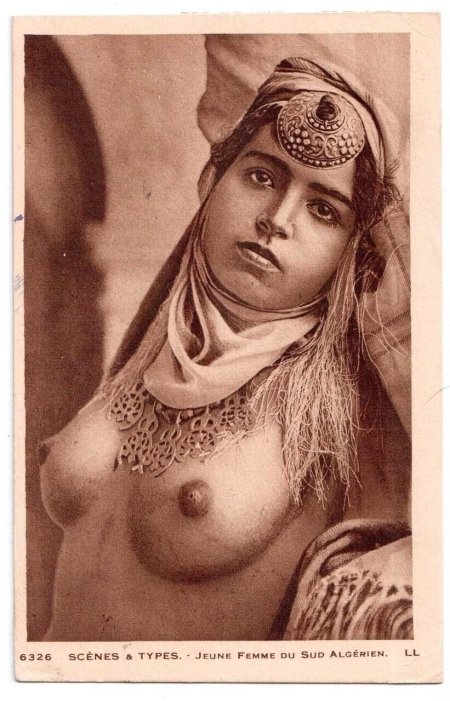 Алжирские голые женщины