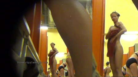 Подсмотрел в примерочной