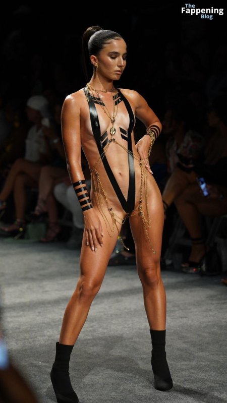 Купальник из изоленты