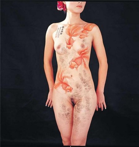 Бодиарт без цензуры