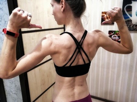 Накаченная спина у девушек