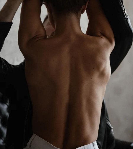 Мужская спина