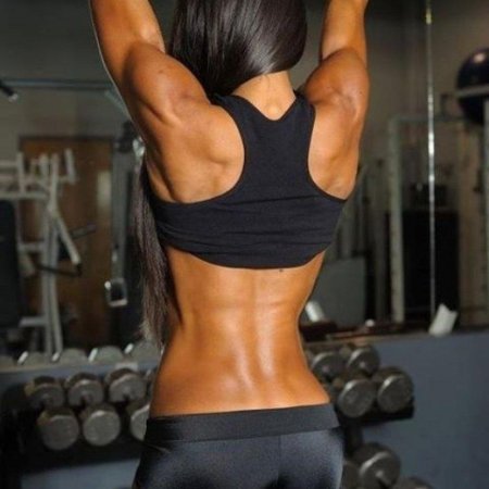 Накаченная спина у девушек