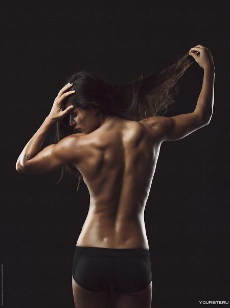 Накаченная спина у девушек