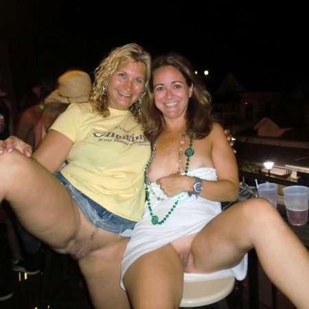 Вечеринка без трусиков