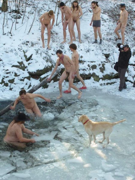 Купание голым