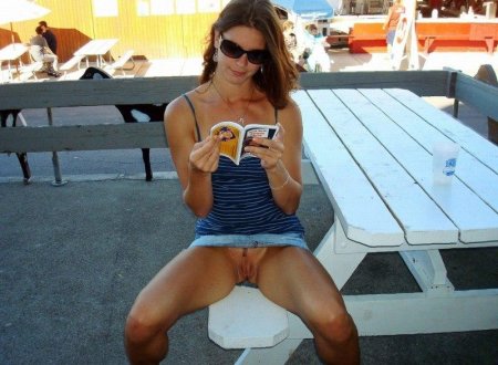 Засветы голых писек