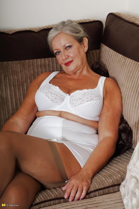 Матуре эйприл томас в белье