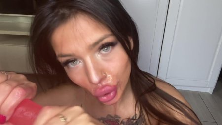 Губы силиконовые